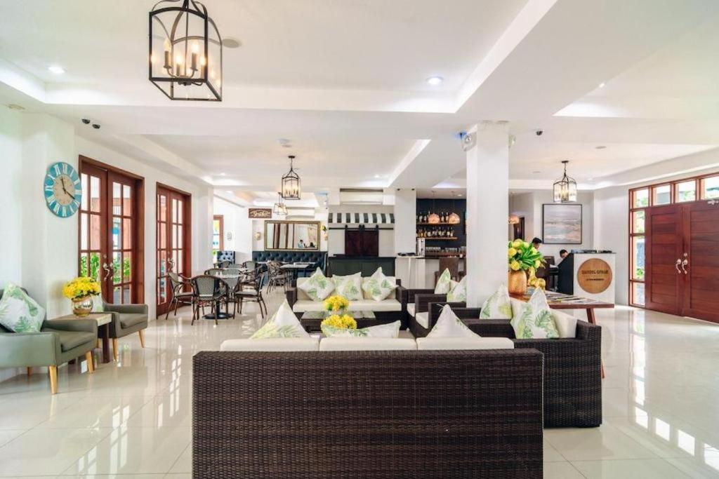 The Mansion Ξενοδοχείο Mabalacat Εξωτερικό φωτογραφία
